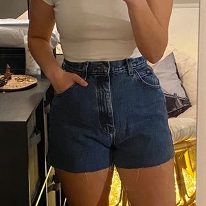Amazing vintage cutoff lee shorts!